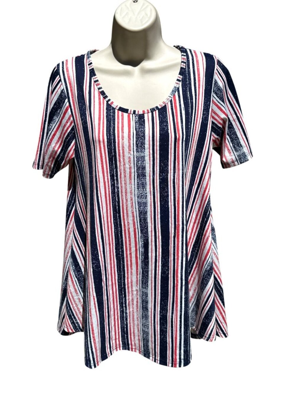 LuLaRoe XS Red Navy White Classic T Vertical Stripe High Low Casual Tee Stretch